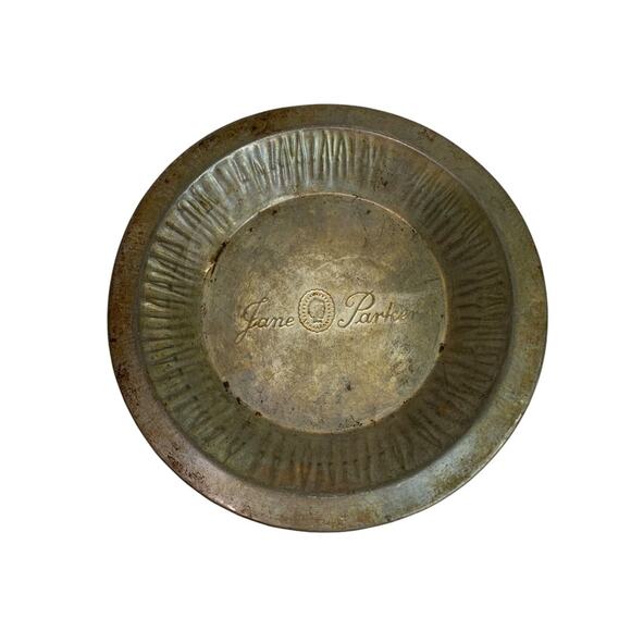 Vintage Jane Parker 8” Pie Plate Pan Tin Great Decorator Piece - Picture 2 of 6